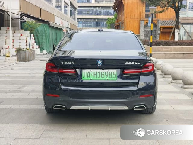 BMW 5 series PHEV 2023 Черный из Китая, фото 4