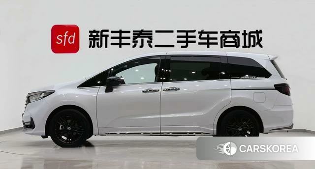 Honda Odyssey 2023 Белый из Китая, фото 4