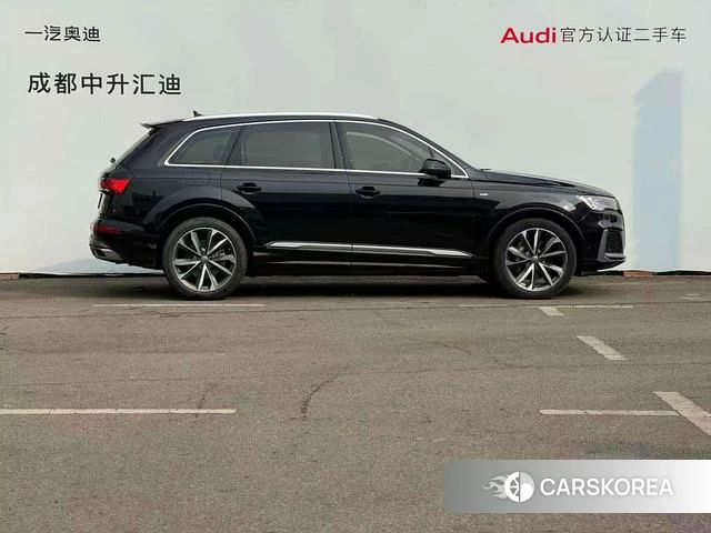 Audi Q7 2020 Черный из Китая, фото 4