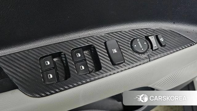 Kia Stonic 2018 Белый из Кореи, фото 4