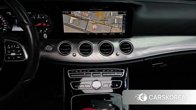 Mercedes-Benz E-Class W213 2019 Белый из Кореи, фото 4