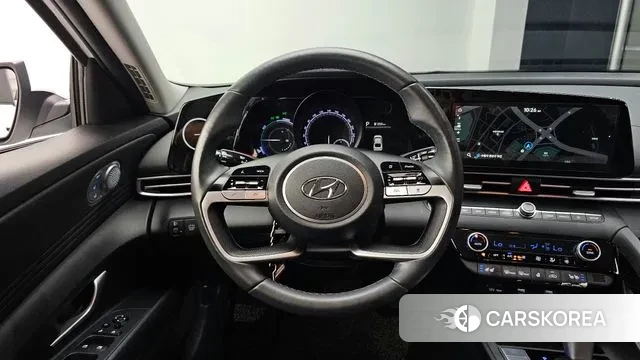 Hyundai Avante Hybrid (CN7) 2022 Белый из Кореи, фото 4