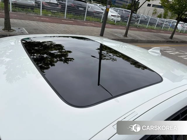 BMW 5 Series (G30) 2023 Белый из Кореи, фото 4