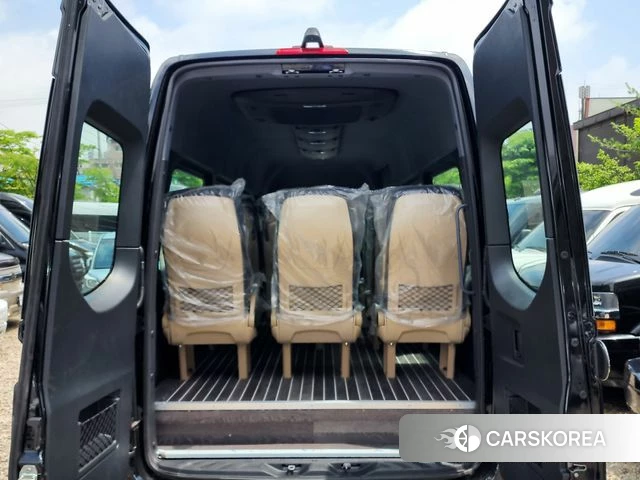 Mercedes-Benz Sprinter 2025 Черный из Кореи, фото 4