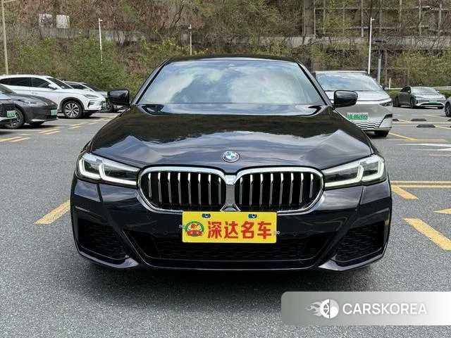 BMW 5 series 2022 Черный из Китая, фото 4
