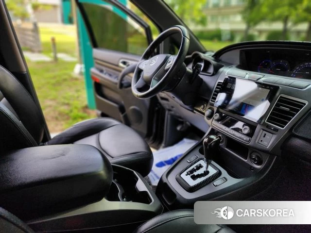 Ssangyong Korando Turismo 2018 Черный из Кореи, фото 4