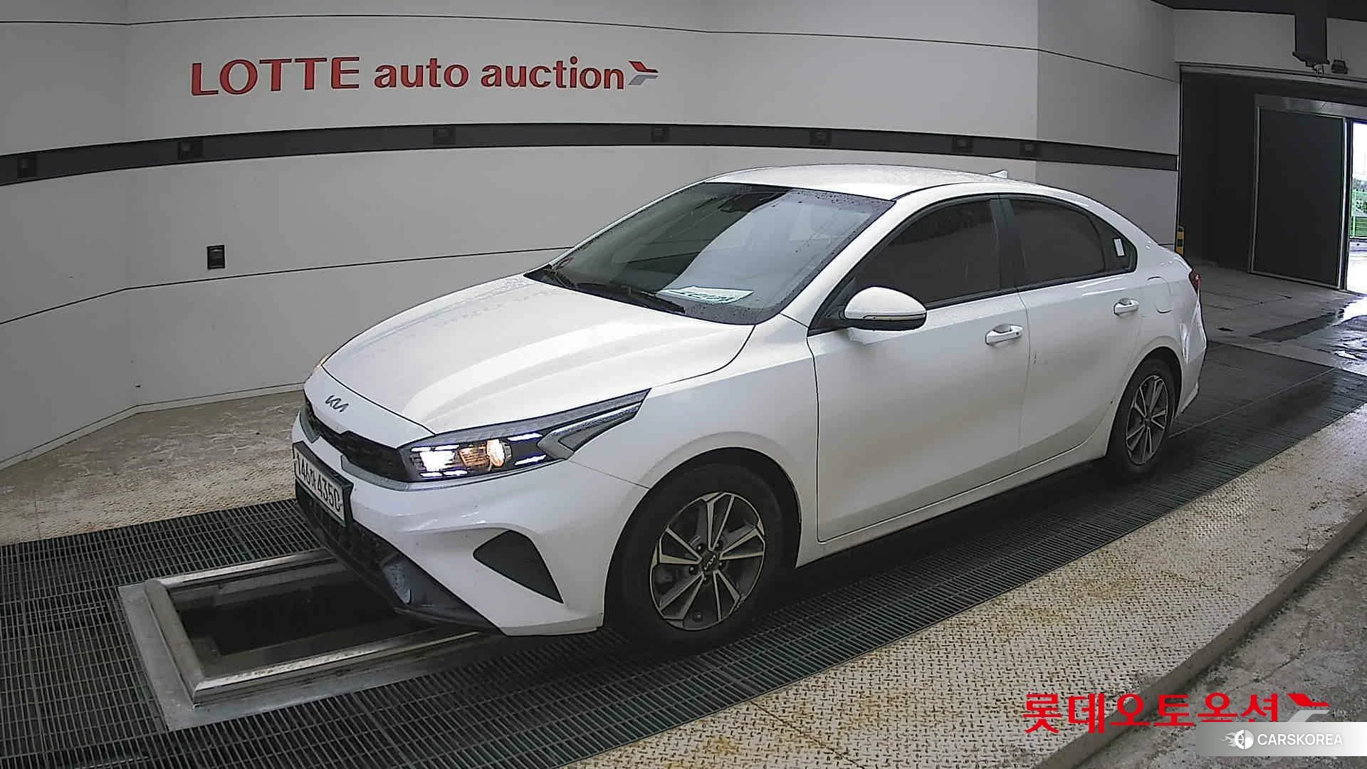 Kia K3 2022 Белый из Кореи, фото 4