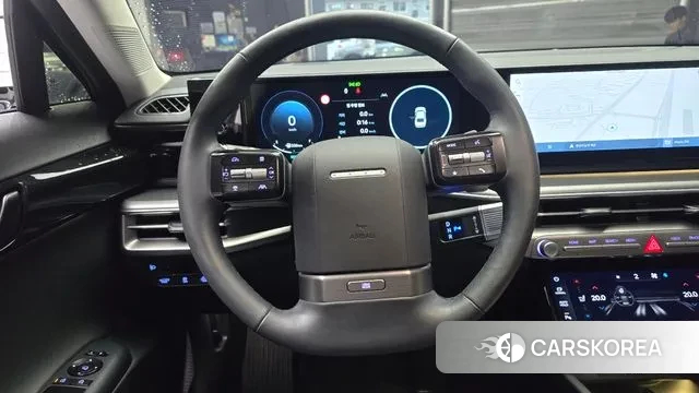 Hyundai Grandeur Hybrid (GN7) 2023 Белый из Кореи, фото 4