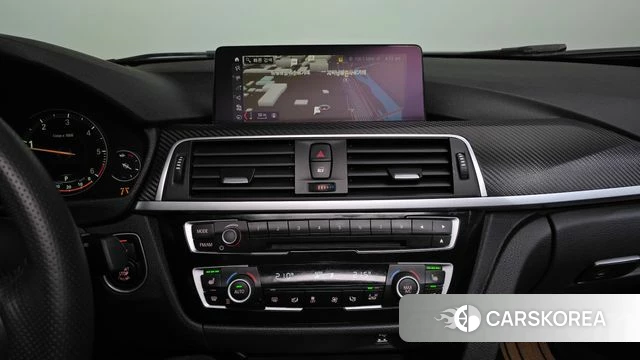BMW 3 Series (F30) 2018 Черный из Кореи, фото 4