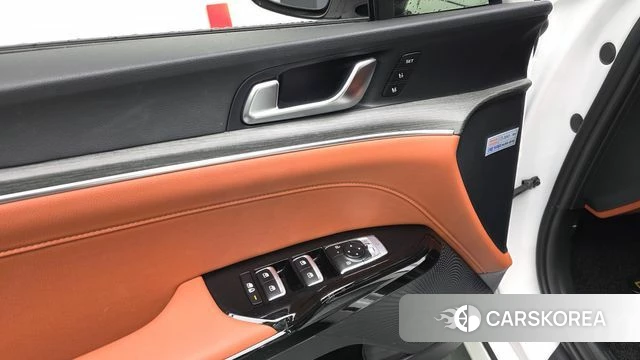 Kia The New K5 3rd generation 2025 Белый из Кореи, фото 4