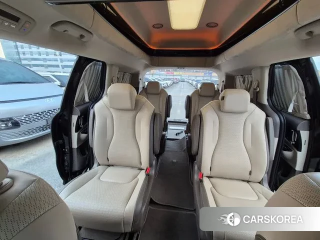 Kia Carnival 4th generation 2022 Черный из Кореи, фото 4