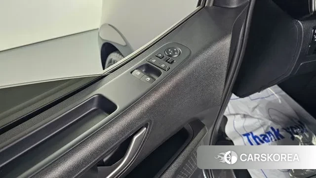 Hyundai Staria 2021 Серый из Кореи, фото 4