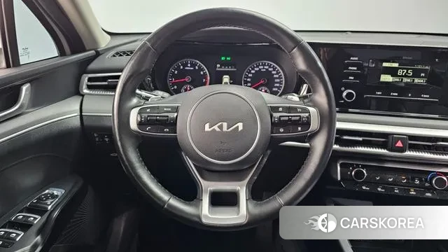 Kia K5 3rd generation 2022 Белый из Кореи, фото 4