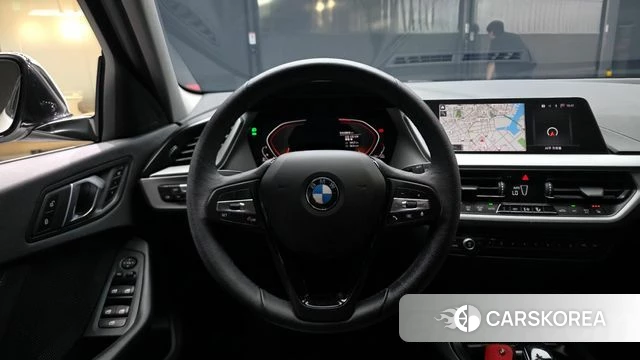 BMW 1 Series (F40) 2020 Белый из Кореи, фото 4