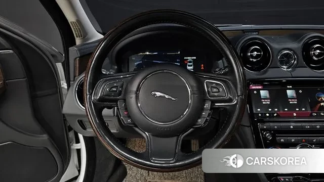 Jaguar All New XJ 2018 Белый из Кореи, фото 4
