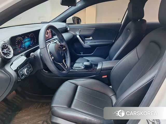 Mercedes-Benz Class A 2021 Белый из Китая, фото 4
