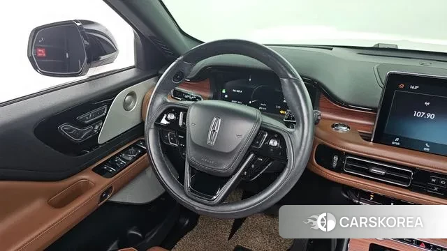 Lincoln Aviator 2nd generation 2021 Белый из Кореи, фото 4