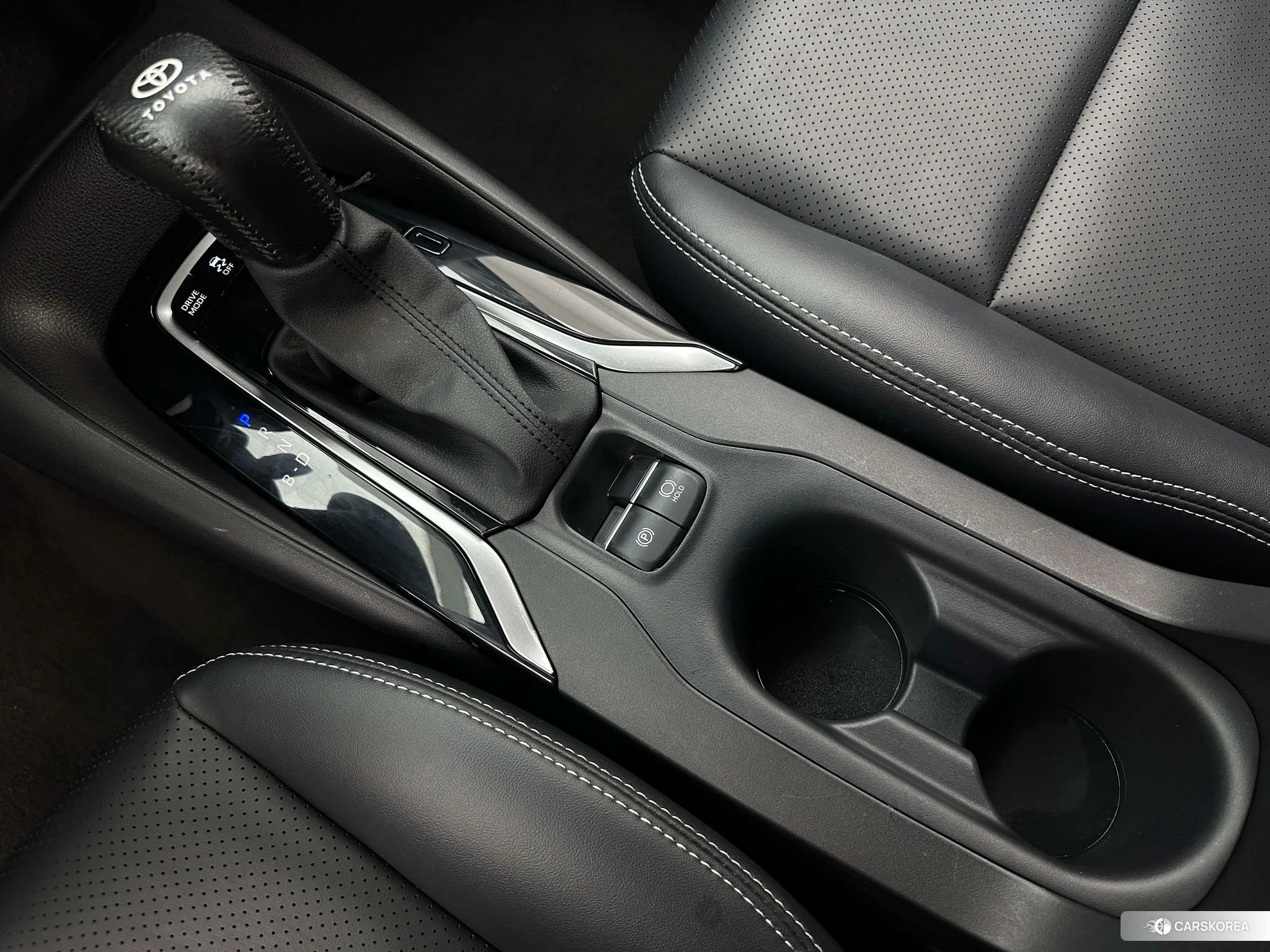 Toyota Corolla 2023 Белый из Китая, фото 4