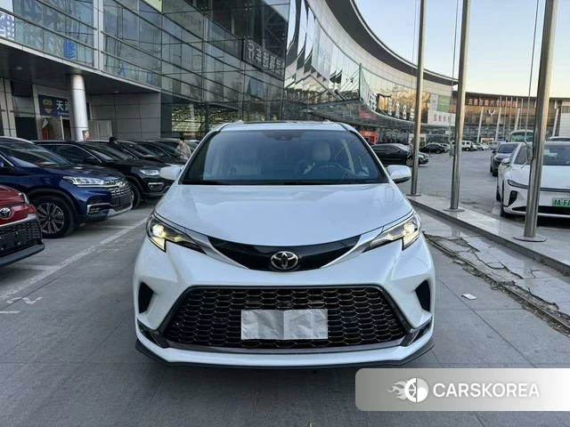 Toyota Grevia 2025 Белый из Китая, фото 4
