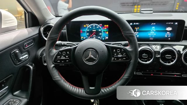Mercedes-Benz A-Class W177 2019 Белый из Кореи, фото 4