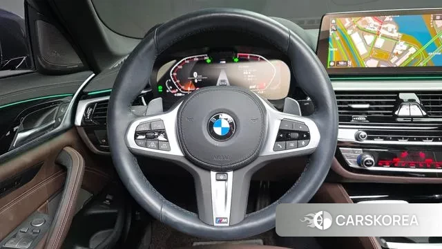 BMW 5 Series (G30) 2023 Черный из Кореи, фото 4