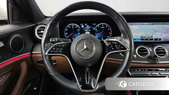 Mercedes-Benz E-Class W213 2022 Белый из Кореи, фото 4