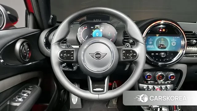 Mini Cooper S Clubman 2023 Красный из Кореи, фото 4