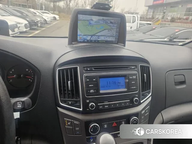 Hyundai The New Grand Starex 2019 Желтый из Кореи, фото 4