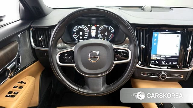 Volvo V90 Cross-Country 2020 Белый из Кореи, фото 4