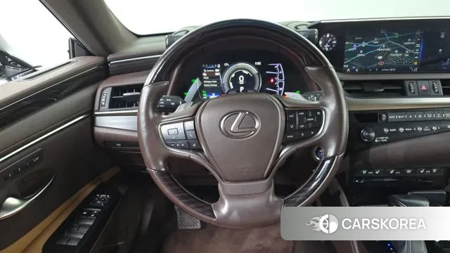 Lexus ES300h 7th generation 2018 Песочный из Кореи, фото 4