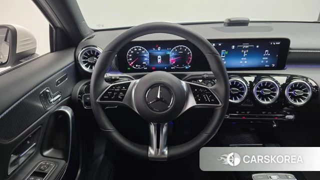 Mercedes-Benz A-Class W177 2025 Белый из Кореи, фото 4