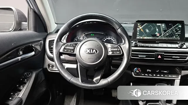 Kia Seltos 2021 Серый из Кореи, фото 4