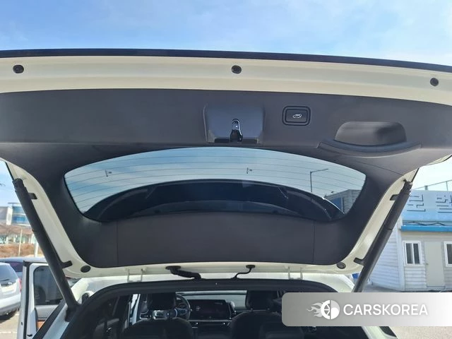 Kia Sportage 5th Generation 2023 Белый двухцветный из Кореи, фото 4