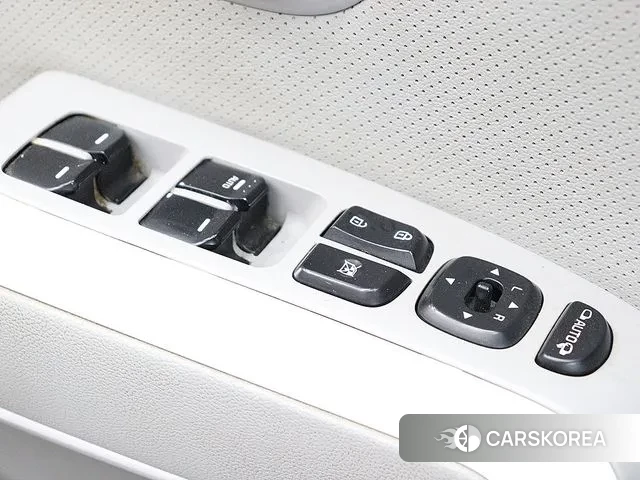 Kia Soul EV 2018 Серебристо-серый из Кореи, фото 4