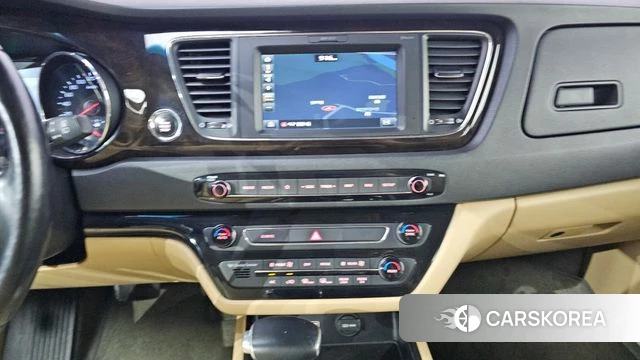 Kia The New Carnival 2018 Черный из Кореи, фото 4