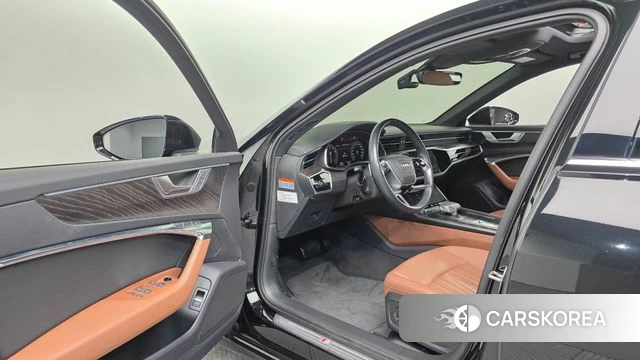 Audi A6 (C8) 2023 Черный из Кореи, фото 4