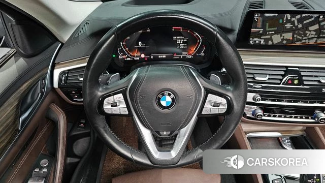 BMW 5 Series (G30) 2020 Серебристо-серый из Кореи, фото 4