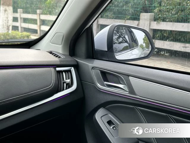 Roewe RX5 2020 Белый из Китая, фото 4