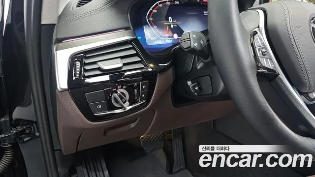 BMW 5 Series (G30) 2023 Черный из Кореи, фото 4