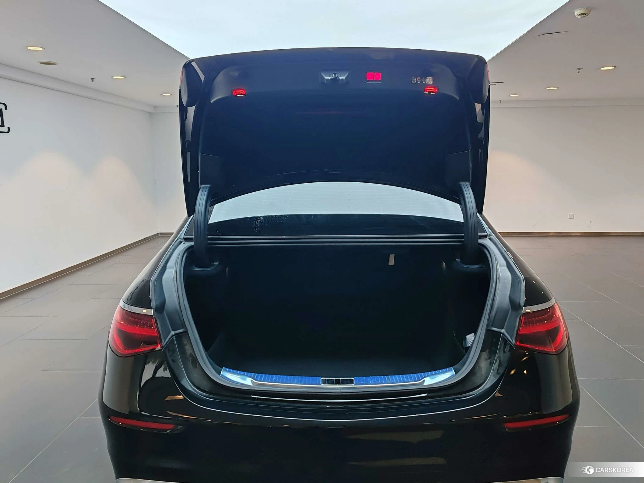 Mercedes-Benz S-class 2023 Черный из Китая, фото 4