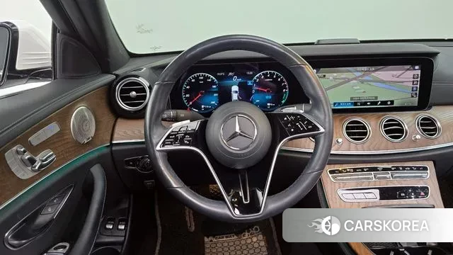 Mercedes-Benz E-Class W213 2021 Белый из Кореи, фото 4