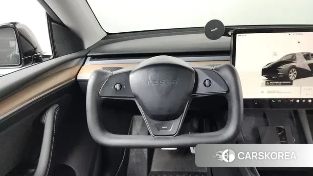 Tesla Model Y 2023 Черный из Кореи, фото 4