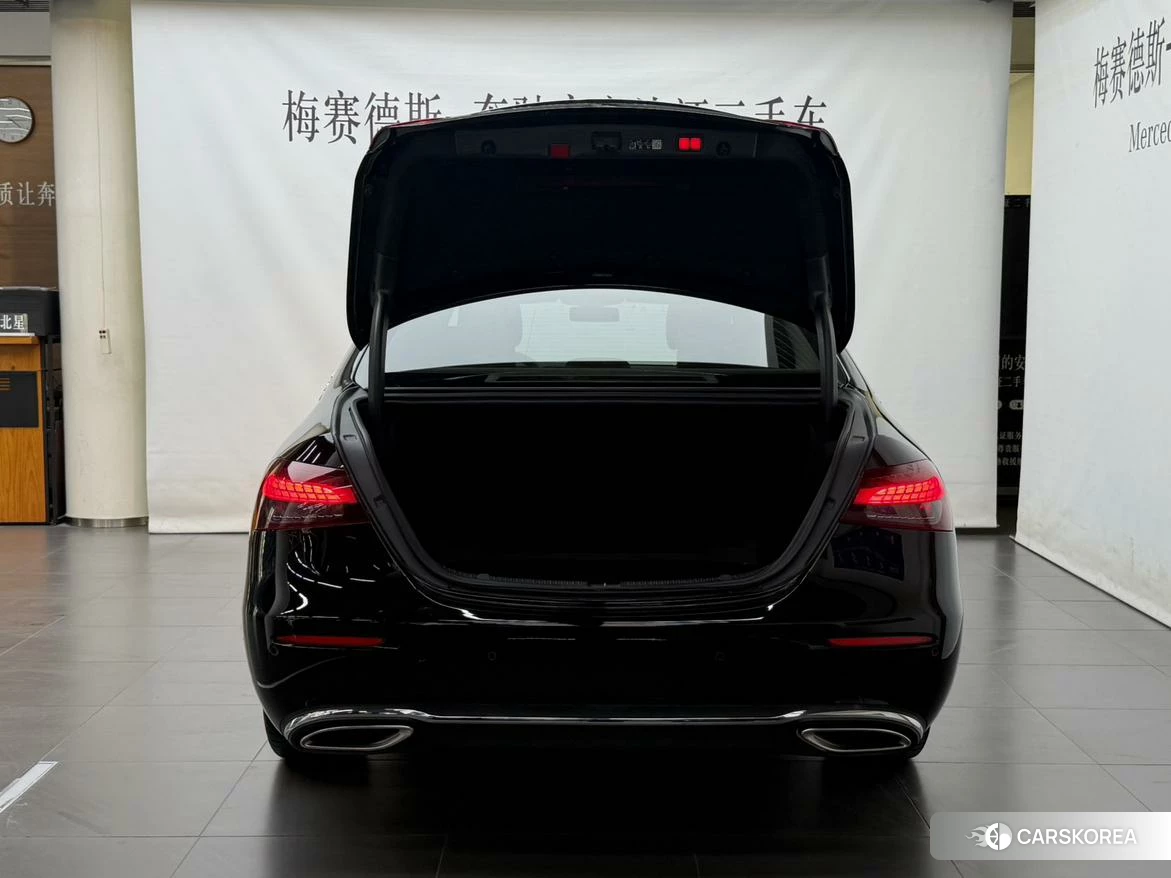 Mercedes-Benz E-class 2022 Черный из Китая, фото 4