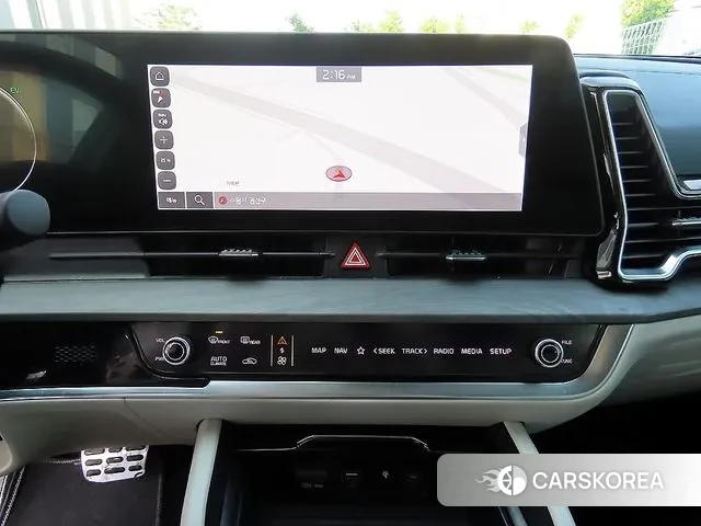 Kia Sportage 5th Generation Hybrid 2023 Белый из Кореи, фото 4