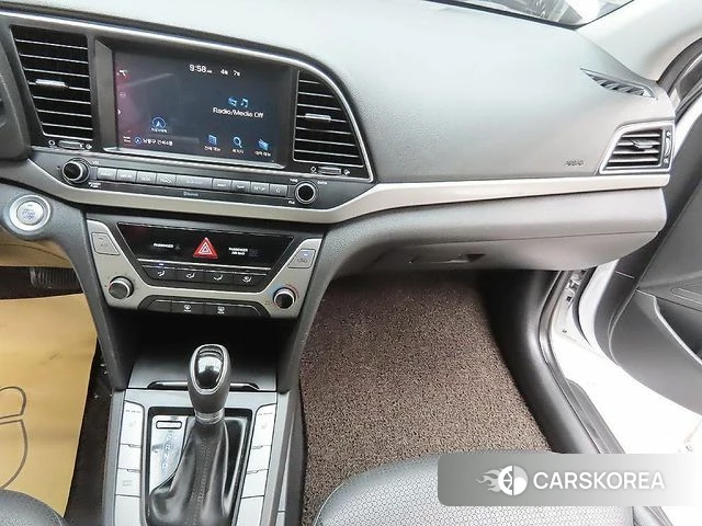 Hyundai Avante AD 2018 Белый из Кореи, фото 4