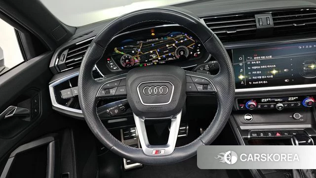 Audi Q3 (F3) 2023 Белый из Кореи, фото 4