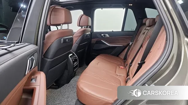 BMW X5 (G05) 2025 Песочный из Кореи, фото 4