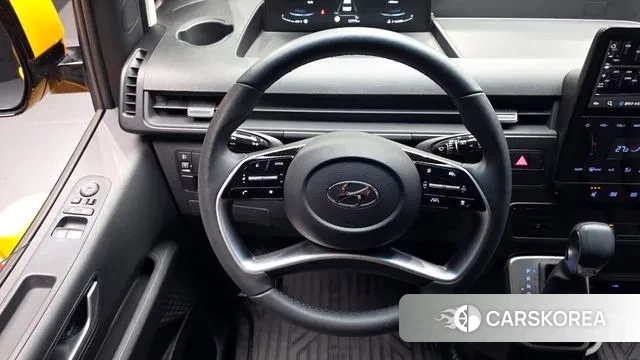 Hyundai Staria 2024 Желтый из Кореи, фото 4