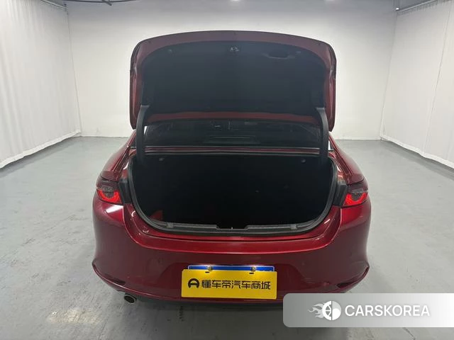 Mazda 3 Angkesaila 2023 Красный из Китая, фото 4