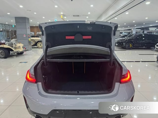 BMW 3 Series (G20) 2024 Светло-серебряный цвет из Кореи, фото 4
